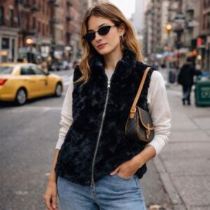 Nicole Miller Faux Fur Reversible Vest Women’s Small Black Soft Quilted Taffeta